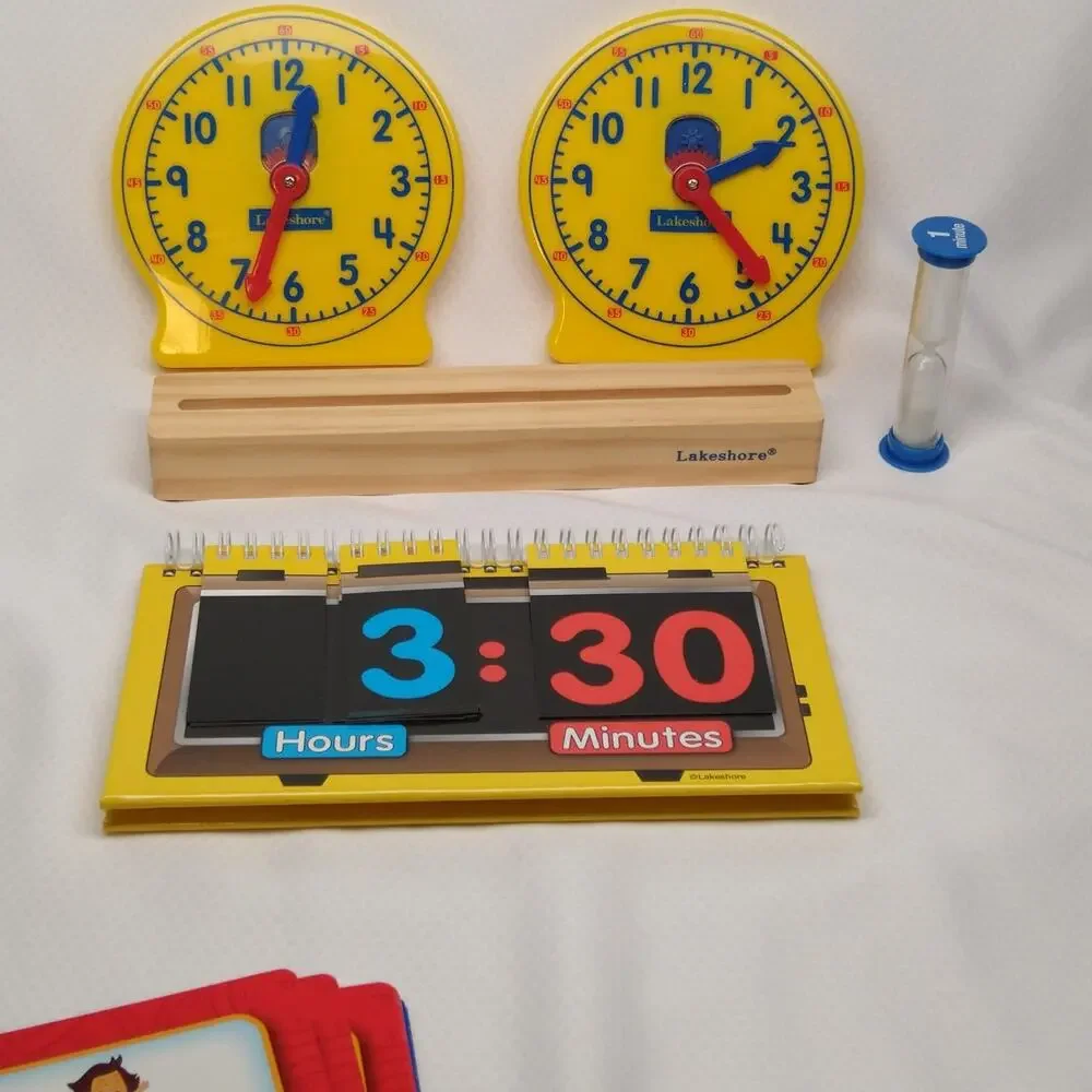 Lakeshore Learning What Time Is It Center Educational Clock Game LL414 Ages 6+